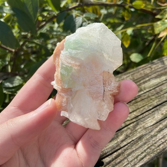 Apophyllite and green and pink peach zeolite/stilbite crystal cluster - Picture 7 of 10